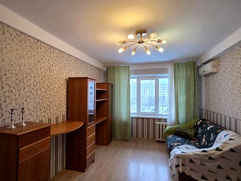 квартира за адресою Дніпровська набережна вул., 9-А