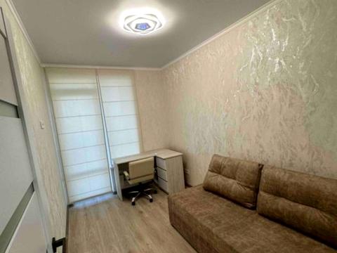 квартира за адресою Профсоюзна вул., 9-А