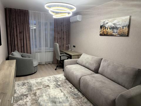 квартира за адресою Літературна вул. (Чехова), 27