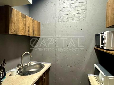 коммерческая по адресу Днепровская набережная ул., 18-Б