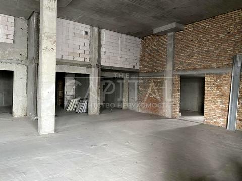 комерційна за адресою Вишняківська вул., 4