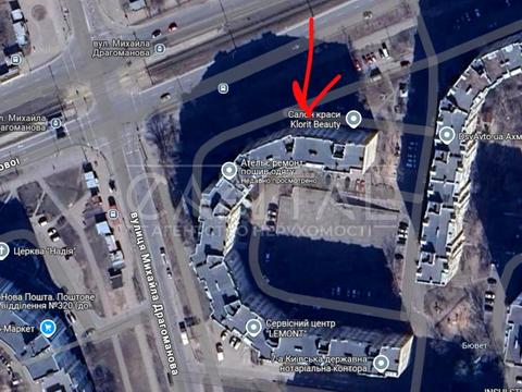комерційна за адресою Анни Ахматової вул., 7/15