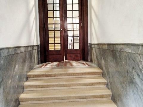 коммерческая по адресу Ярослава Стецько ул., 8