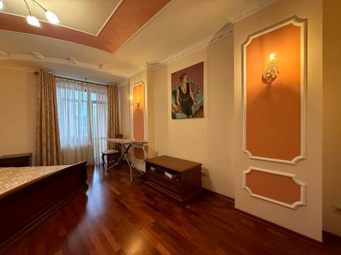 квартира за адресою Андрія Мельника вул., 36