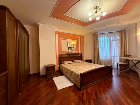 квартира за адресою Андрія Мельника вул., 36