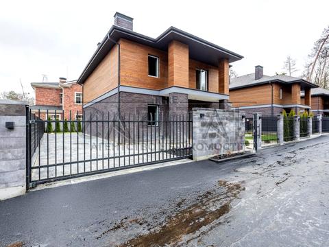 будинок за адресою Валерія Лобановського вул.