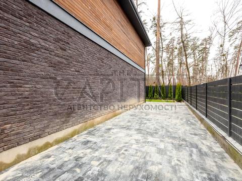 будинок за адресою Валерія Лобановського вул.