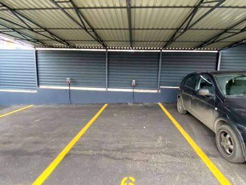 паркомісце за адресою Миколи Сингаївського вул. (Ново-Оскольська), 14