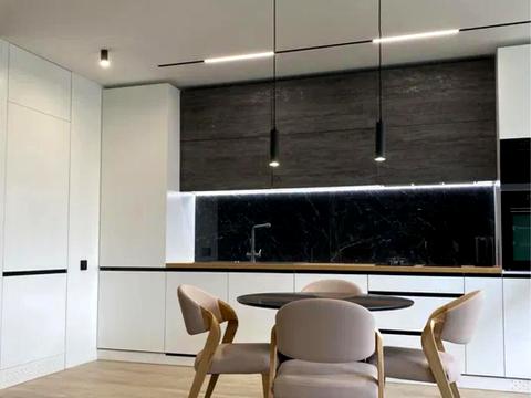 квартира по адресу Львовская ул., 33а