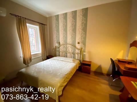 комерційна за адресою Яснополянська вул., 9а