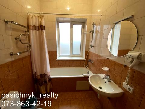 комерційна за адресою Яснополянська вул., 9а