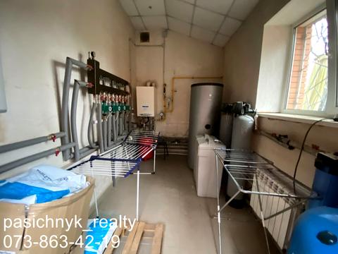 комерційна за адресою Яснополянська вул., 9а