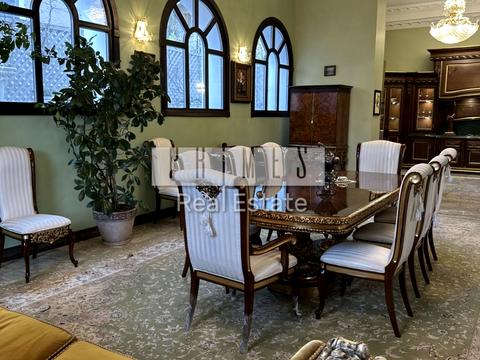 будинок за адресою Лаврська вул. (Січневого Повстання)