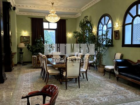 будинок за адресою Лаврська вул. (Січневого Повстання)