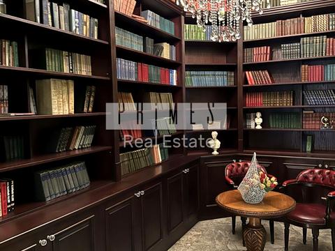 будинок за адресою Лаврська вул. (Січневого Повстання)