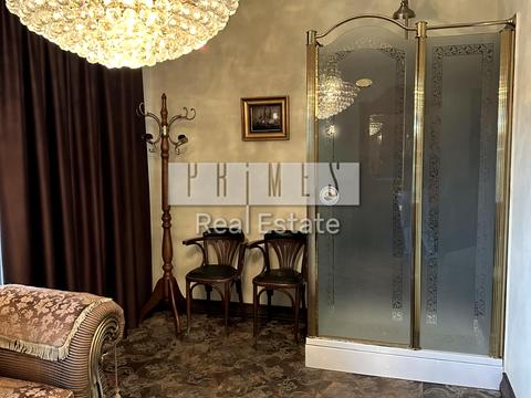 будинок за адресою Лаврська вул. (Січневого Повстання)