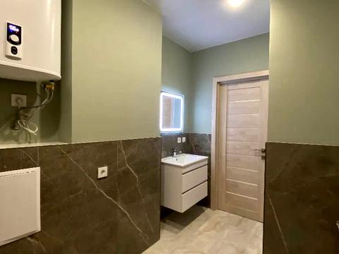 комерційна за адресою Набережна Перемоги вул., 40-Д