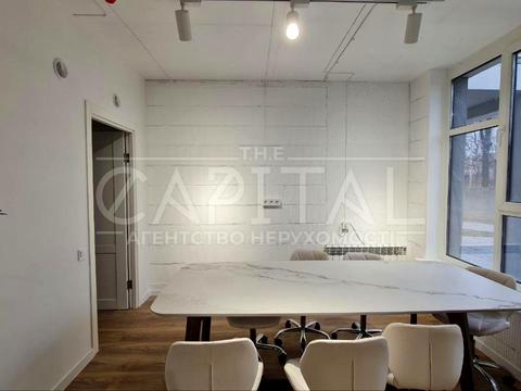 комерційна за адресою Приладовий, 10а