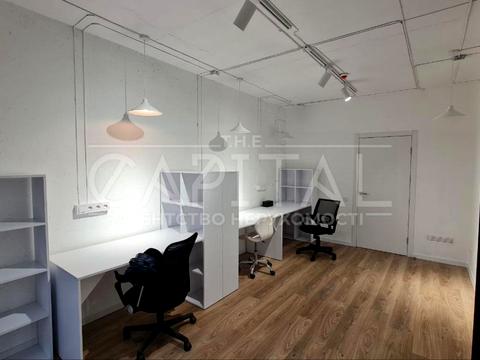 комерційна за адресою Приладовий, 10а