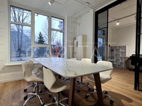 комерційна за адресою Приладовий, 10а