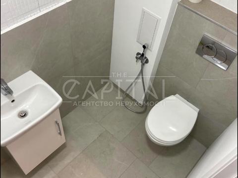 комерційна за адресою Приладовий, 10а