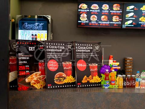 комерційна за адресою Лугова вул., 12