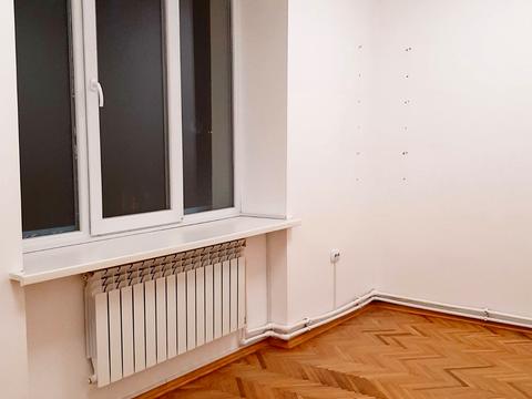 комерційна за адресою Переяславська вул., 9