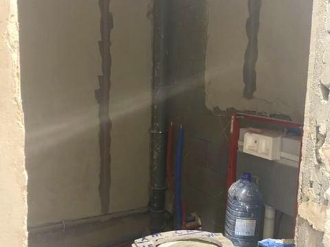 квартира за адресою Салютна вул., 2к1