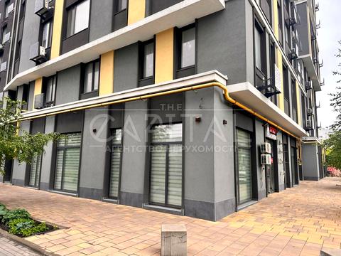 комерційна за адресою Паркова вул., 40