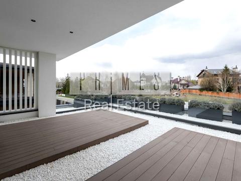 будинок за адресою Новонаводницька вул. (Лаврська)