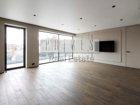 будинок за адресою Новонаводницька вул. (Лаврська)