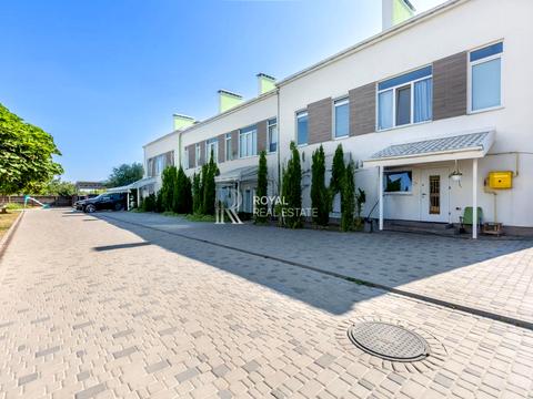 будинок за адресою Миколайчука