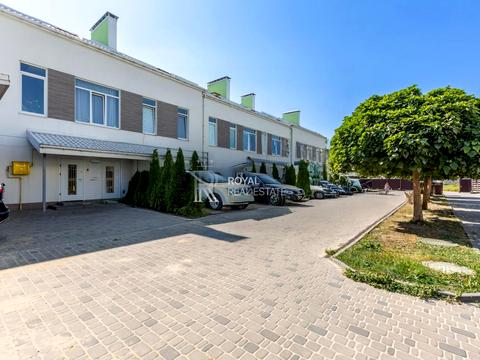 будинок за адресою Миколайчука