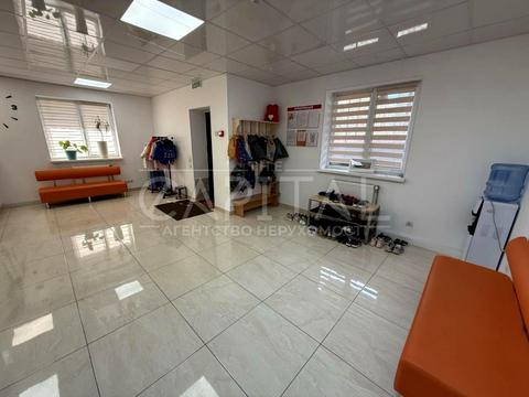 коммерческая по адресу Оксамитовий пер., 2