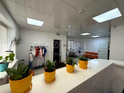 коммерческая по адресу Оксамитовий пер., 2