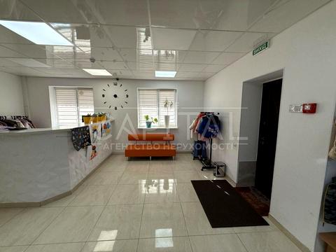 коммерческая по адресу Оксамитовий пер., 2