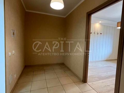 коммерческая по адресу Оксамитовий пер., 2