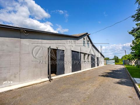 комерційна за адресою Промисловий, 1