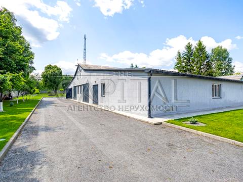 комерційна за адресою Промисловий, 1