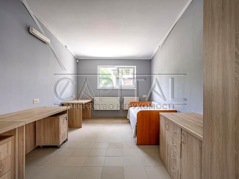 комерційна за адресою Промисловий, 1