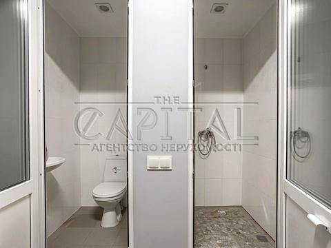 комерційна за адресою Промисловий, 1