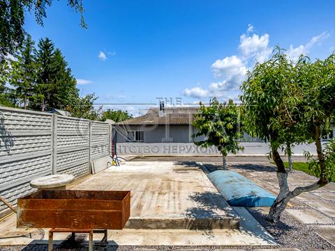 комерційна за адресою Промисловий, 1