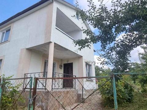 будинок за адресою центральна, 10