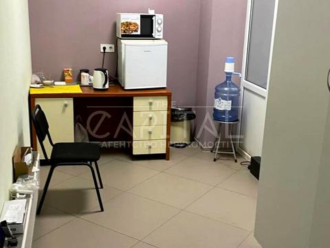 комерційна за адресою Глібова вул., 43