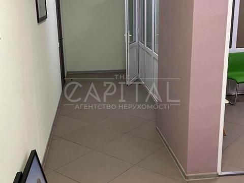 комерційна за адресою Глібова вул., 43