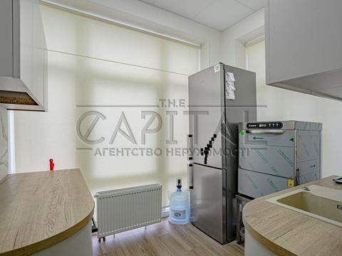 коммерческая по адресу Метрологическая ул., 56