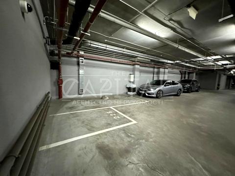 паркомісце за адресою Київ, Іоанна Павла II вул. (Патріса Лумумби), 6/1