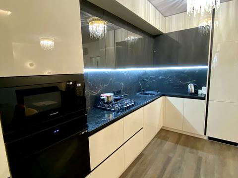 квартира за адресою В'ячеслава Чорновола вул. (), 5