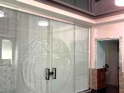 комерційна за адресою Івана Мазепи вул. (Січневого Повстання), 3