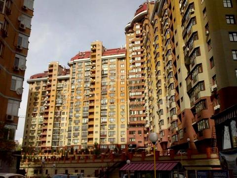 паркоместо по адресу Евгения Коновальца ул. (Щорса), 32-Б